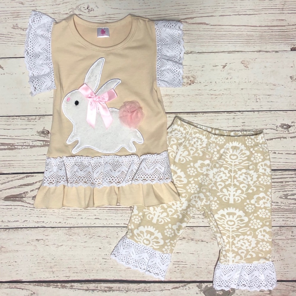 ❗️LAST ONE❗️2pc. Easter Bunny Capri Set - Picture 2 of 3
